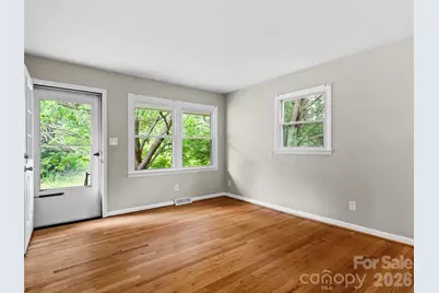230 School Road E, Asheville, NC 28803 - Photo 6
