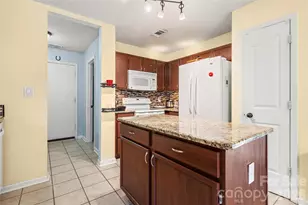 1623 Elk Creek Ct, Charlotte, NC 28214 - Photo 10