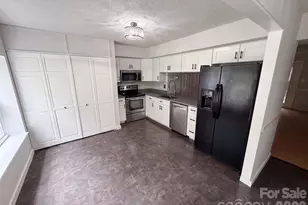 1500 Waybridge Ln, Charlotte, NC 28210 - Photo 2