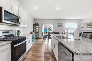 1937 Vanderlyn St, Monroe, NC 28112 - Photo 12
