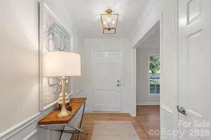 1100 Braeburn Rd, Charlotte, NC 28211 - Photo 2