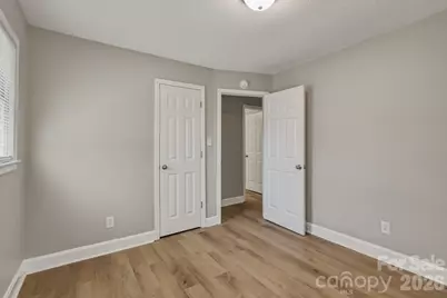 4706 Brooktree Drive, Charlotte, NC 28208 - Photo 12