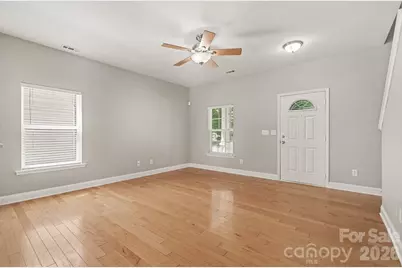 9228 Seamill Road, Charlotte, NC 28278 - Photo 4