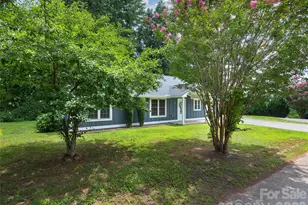 7 Mcgee Ridge Rd, Fairview, NC 28730 - Photo 2