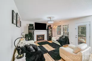 6101 Skyline Dr, Charlotte, NC 28269 - Photo 10