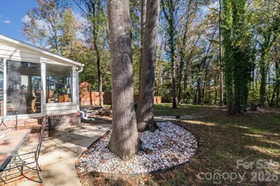 6101 Skyline Drive, Charlotte, NC 28269 - Photo 40