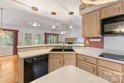 8 Keasler Road, Asheville, NC 28805 - Photo 16