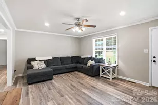 107 Wendover Dr, Lincolnton, NC 28092 - Photo 10