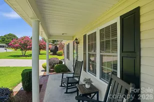 107 Wendover Dr, Lincolnton, NC 28092 - Photo 6