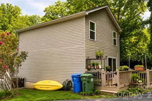 18 Old West Chapel Rd, Asheville, NC 28803 - Photo 2