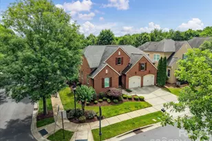16620 Redding Park Ln, Cornelius, NC 28031 - Photo 2