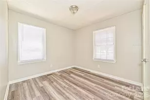 1900 Lasalle St, Charlotte, NC 28216 - Photo 10