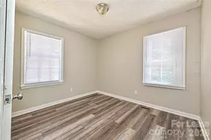 1900 Lasalle St, Charlotte, NC 28216 - Photo 14