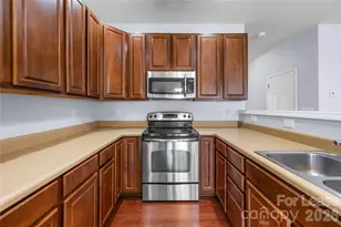 [Address not provided], Charlotte, NC 28278 - Photo 10