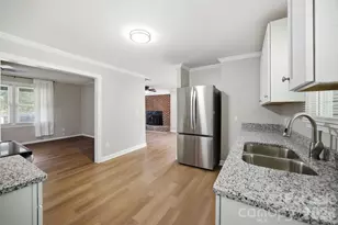 3123 Castle Ave, Hickory, NC 28601 - Photo 10