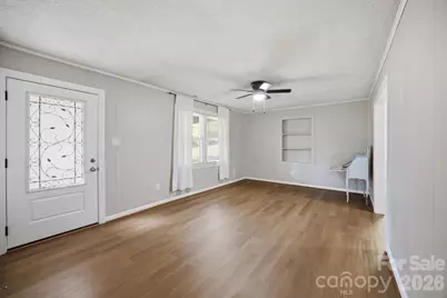 3123 Castle Avenue, Hickory, NC 28601 - Photo 6