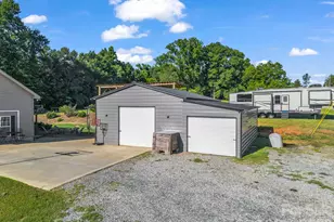 117 Clarence Henson Rd, Rutherfordton, NC 28139 - Photo 6