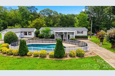4520 Lake Drive, Sherrills Ford, NC 28673 - Photo 2