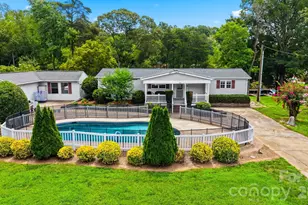4520 Lake Dr, Sherrills Ford, NC 28673 - Photo 2