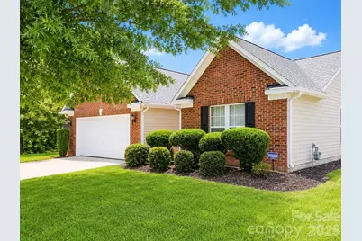 325 Dutchmans Meadow Drive, Mount Holly, NC 28120 - Photo 2