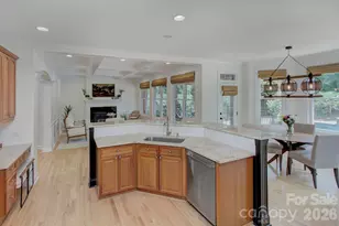 7005 Shadow Rock Ct, Matthews, NC 28104 - Photo 10
