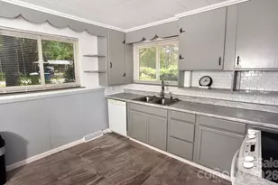 709 Sunset Dr, Salisbury, NC 28147 - Photo 10