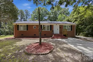 631 Townsend Ave, Gastonia, NC 28052 - Photo 1