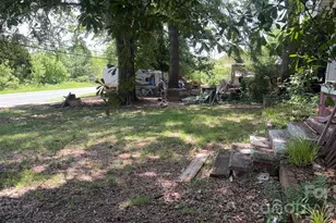 197 Main St, Henrietta, NC 28076 - Photo 4