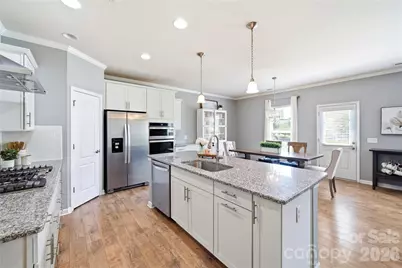 11141 Crane Creek Drive, Charlotte, NC 28278 - Photo 6