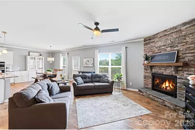 11141 Crane Creek Drive, Charlotte, NC 28278 - Photo 10