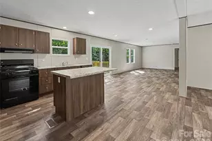 718 Hines Rd, Mooresboro, NC 28114 - Photo 4