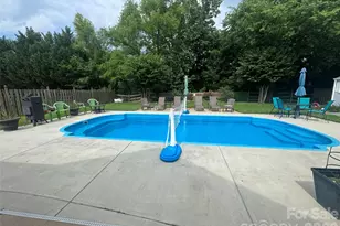 4018 Waxwood Dr, Monroe, NC 28110 - Photo 2