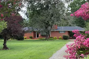 1345 Rock Hill St, Nebo, NC 28761 - Photo 4