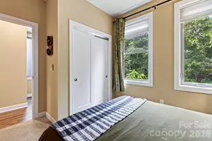 66 Burton St, Asheville, NC 28806 - Photo 16
