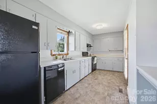 128 Old Hollis Rd, Ellenboro, NC 28040 - Photo 6