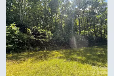 999 Hawks Nest Drive #86, Burnsville, NC 28714 - Photo 4