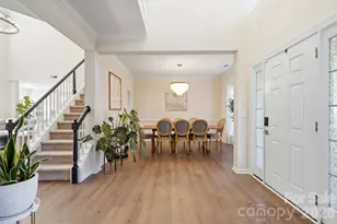 6226 Castlecove Rd, Charlotte, NC 28278 - Photo 2
