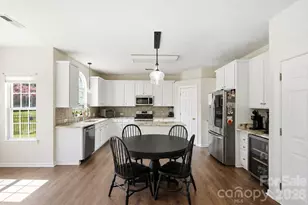 6226 Castlecove Rd, Charlotte, NC 28278 - Photo 12