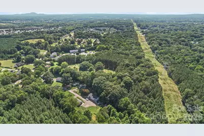 606 Robinson Clemmer Road, Dallas, NC 28034 - Photo 2