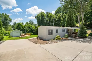 340 and 298 Apache Path, Marion, NC 28752 - Photo 18