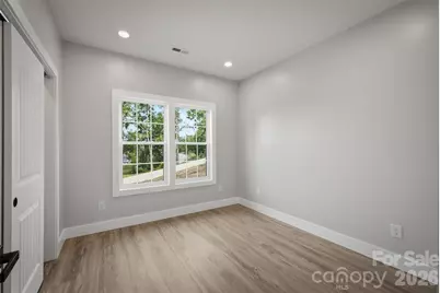 913 Overlook Drive SW, Lenoir, NC 28645 - Photo 22