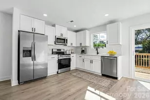 106 King St, Monroe, NC 28110 - Photo 2