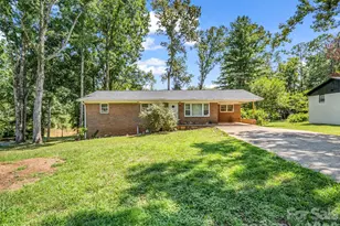 385 Eastview Dr, Bostic, NC 28018 - Photo 4