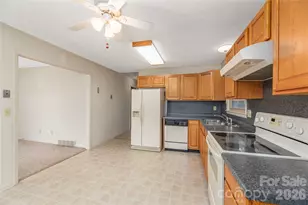 69 Emerald Ln, Hendersonville, NC 28792 - Photo 6