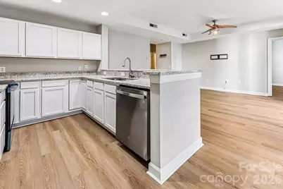 718 W Trade Street #302, Charlotte, NC 28202 - Photo 18