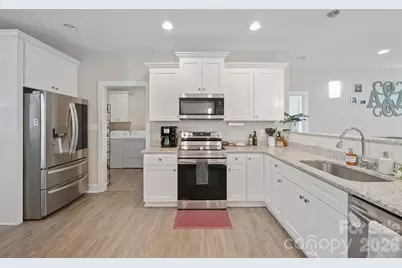 1544 Farmington Hills Drive, Conover, NC 28613 - Photo 8
