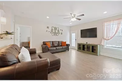 1544 Farmington Hills Drive, Conover, NC 28613 - Photo 16
