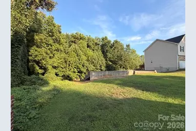 4822 Eagle Creek Drive, Charlotte, NC 28269 - Photo 6