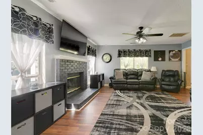3102 Scotch Moss Court, Charlotte, NC 28269 - Photo 8