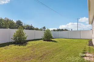 505 Fox Cove Rd, Hendersonville, NC 28792 - Photo 6